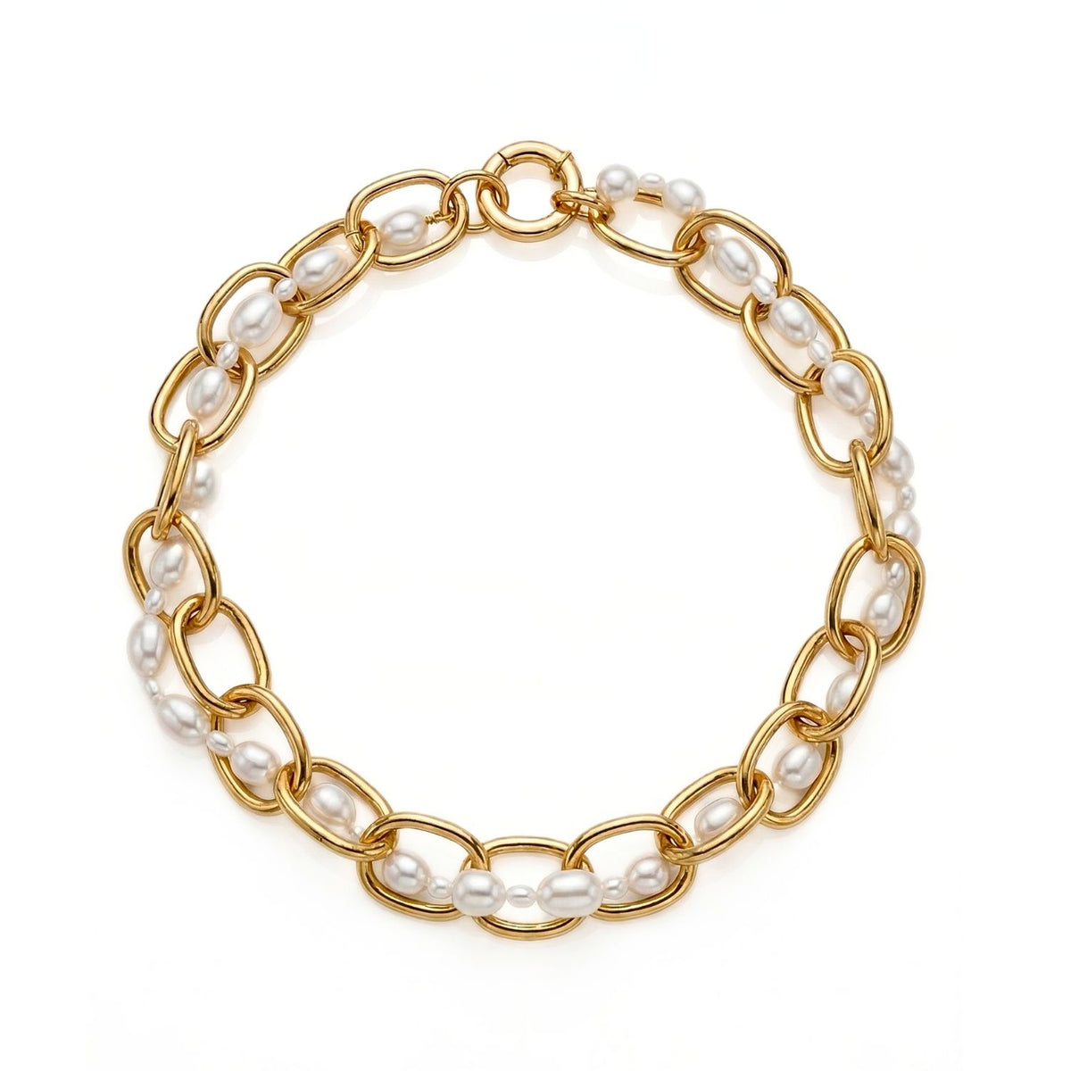 Hand-assembled in our West Hollywood studio, the Gold Billie and Pearl Chain Necklace juxtaposes sculpted oval links with irregular freshwater pearls. Crafted in small batches with eco-conscious intent. Style Note: shifts from tailored suiting to silk slips.