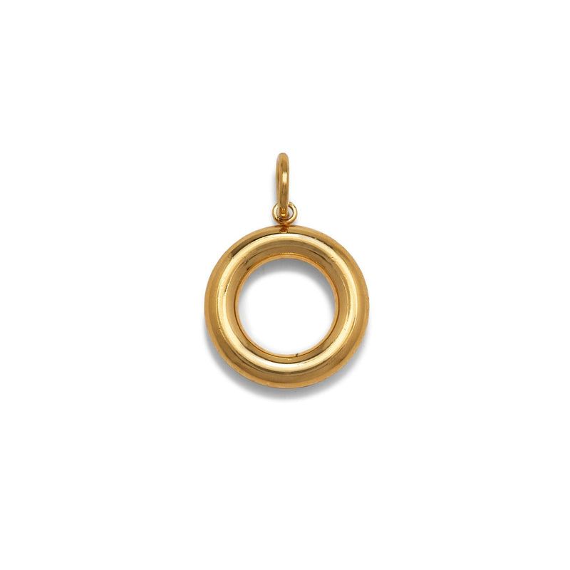 Les or Smooth Doughnut collier pendentif breloque par JAREDJAMIN Bijoux en Ligne features an 18K or plated, poli circular design avec a hollow center, displayed against a fond blanc et suspended from a simple loop bail.