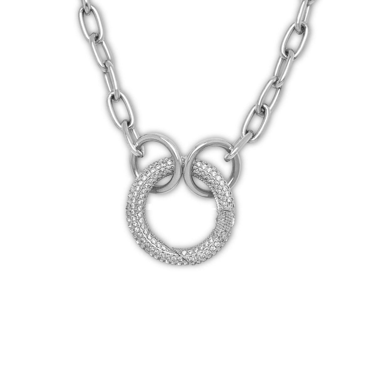 Los plata Circular Pavé Clicker Clasp de JAREDJAMIN Joyería Online features a plata cadena con two interlocking anillos y a larger, cubic zirconia-encrusted colgante, pulido oval links, y a secure clicker clasp.