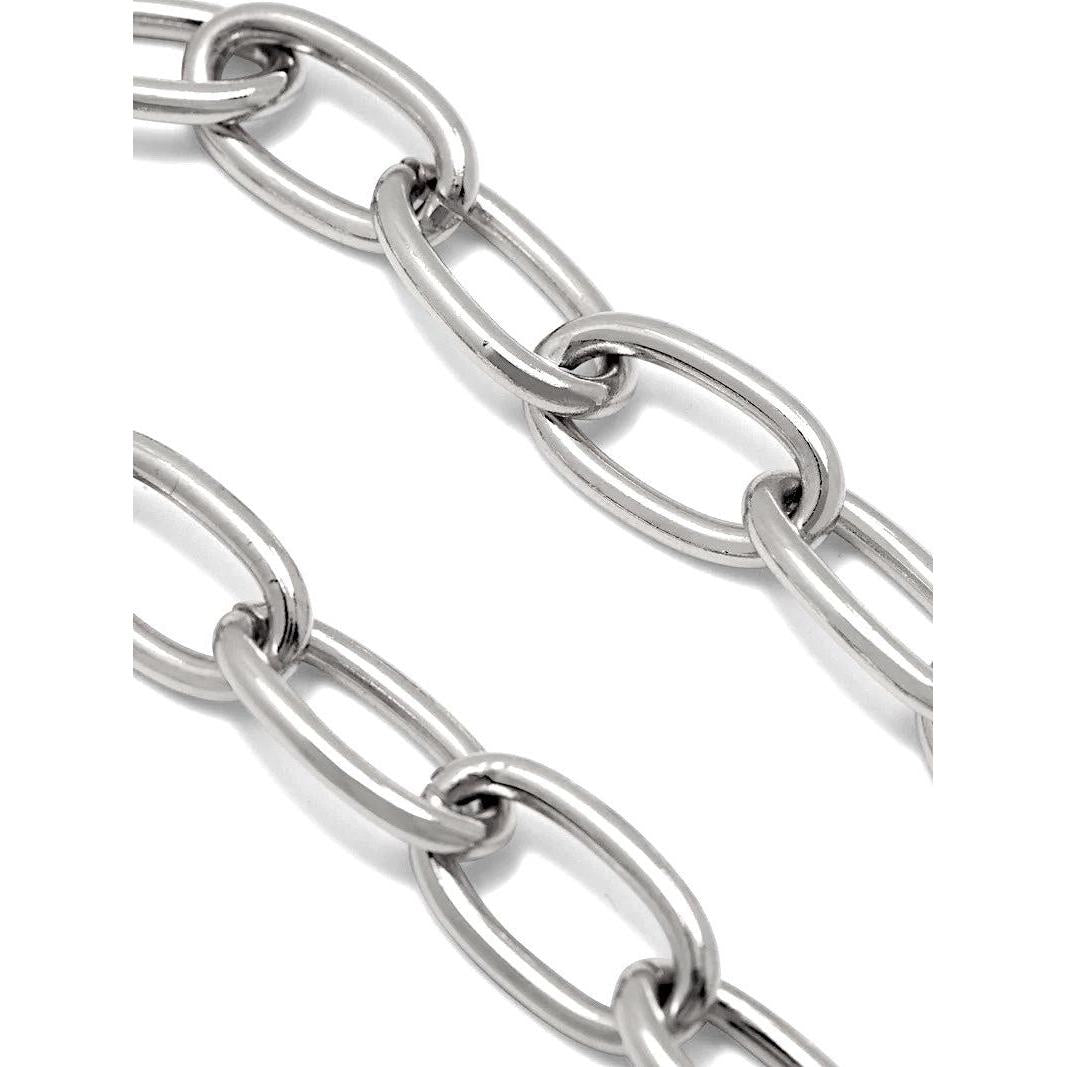 クローズアップ of JAREDJAMIN ジュエリーオンライン シルバー Everly Every Other ブレスレット, 特徴とする large シルバー-plated オーバル interlocking double links shown diagonally の上の 白い背景 in two parallel, 磨き上げた rows.