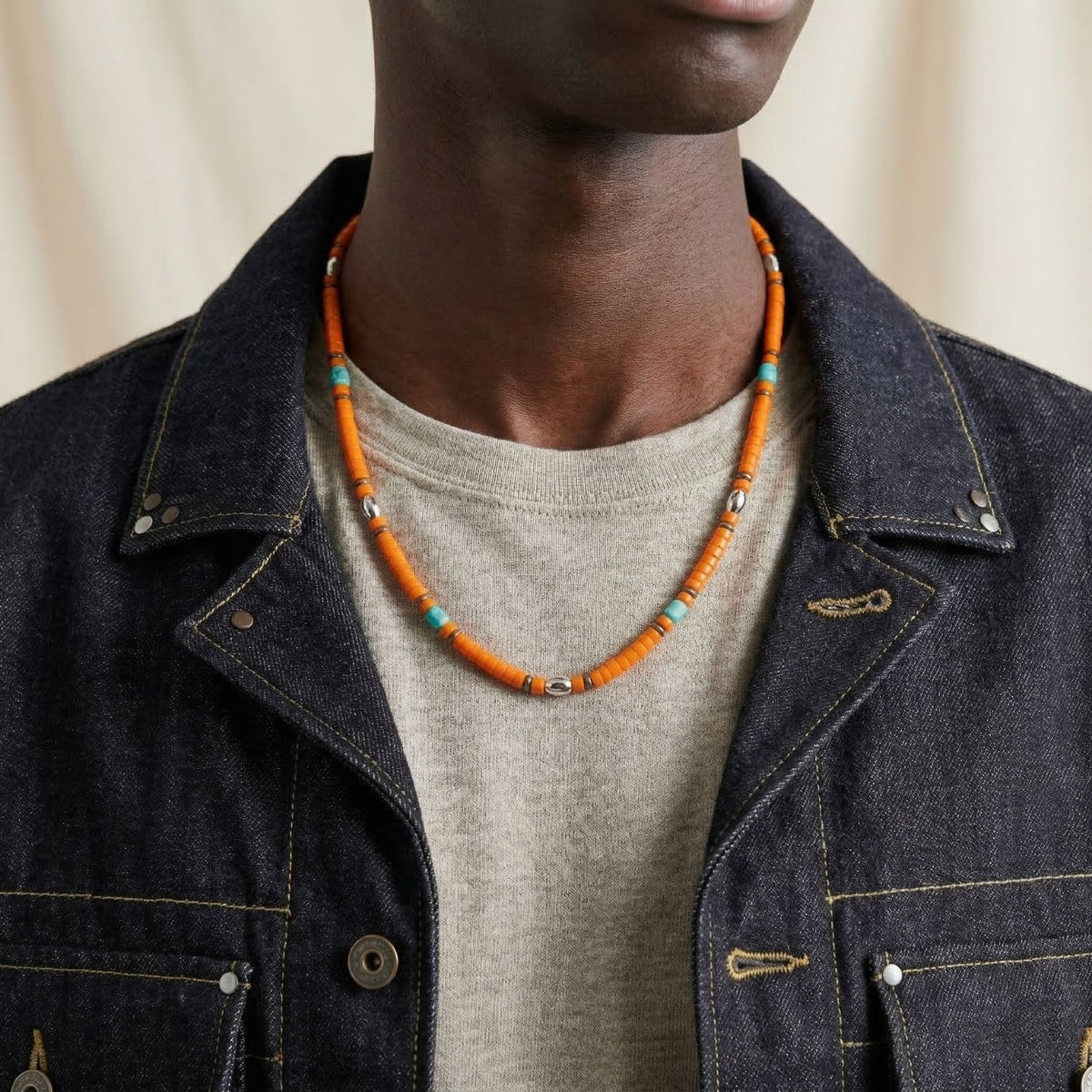 Los Waimea Beaded collar de JAREDJAMIN features orange, chalk turquoise, y metallic beads con a signature brushed finish. Artisanal craftsmanship in small batches from West Hollywood, sustainable de lujo con low carbon footprint.